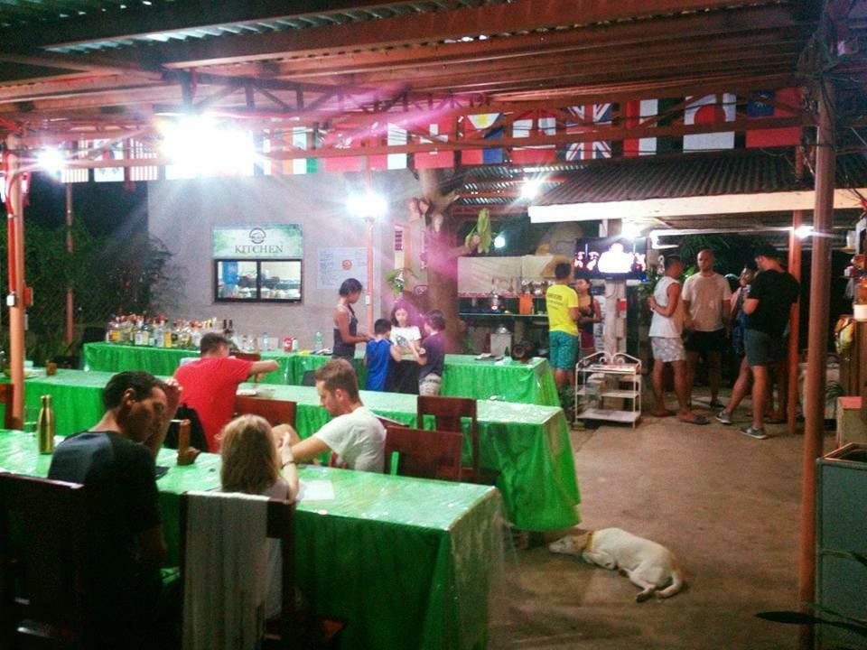 מואלבואל Emoks Guest House מראה חיצוני תמונה